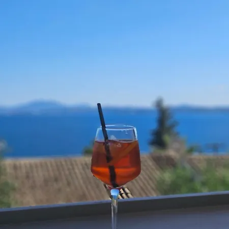 Mediterranean Blue Sea Ξενοδοχείο *